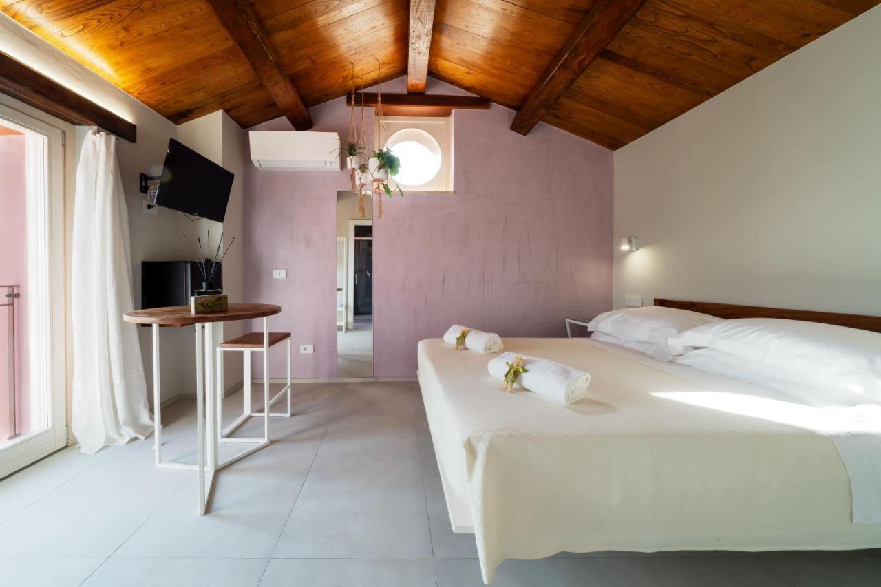 לידו די פרמו L'Organetto, Luxury B&B מראה חיצוני תמונה