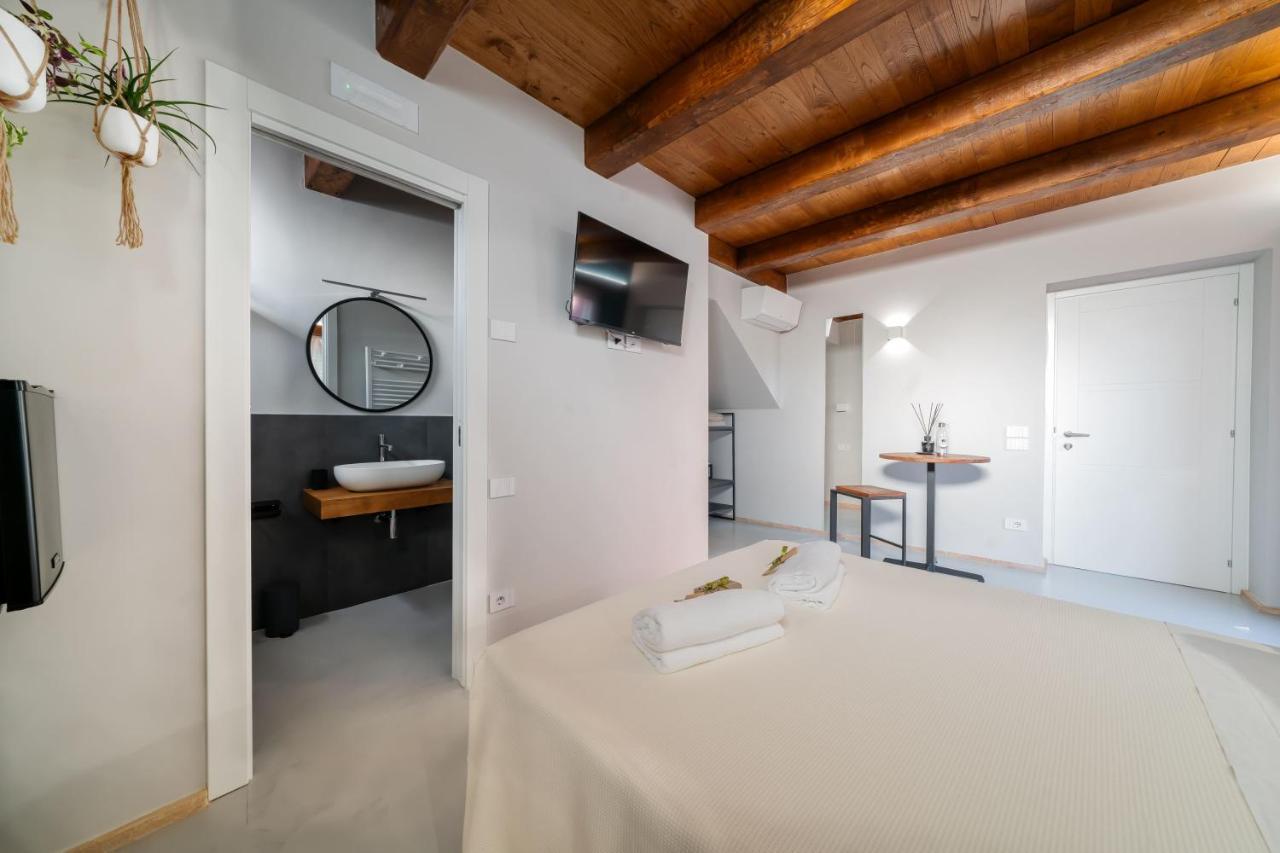 לידו די פרמו L'Organetto, Luxury B&B מראה חיצוני תמונה