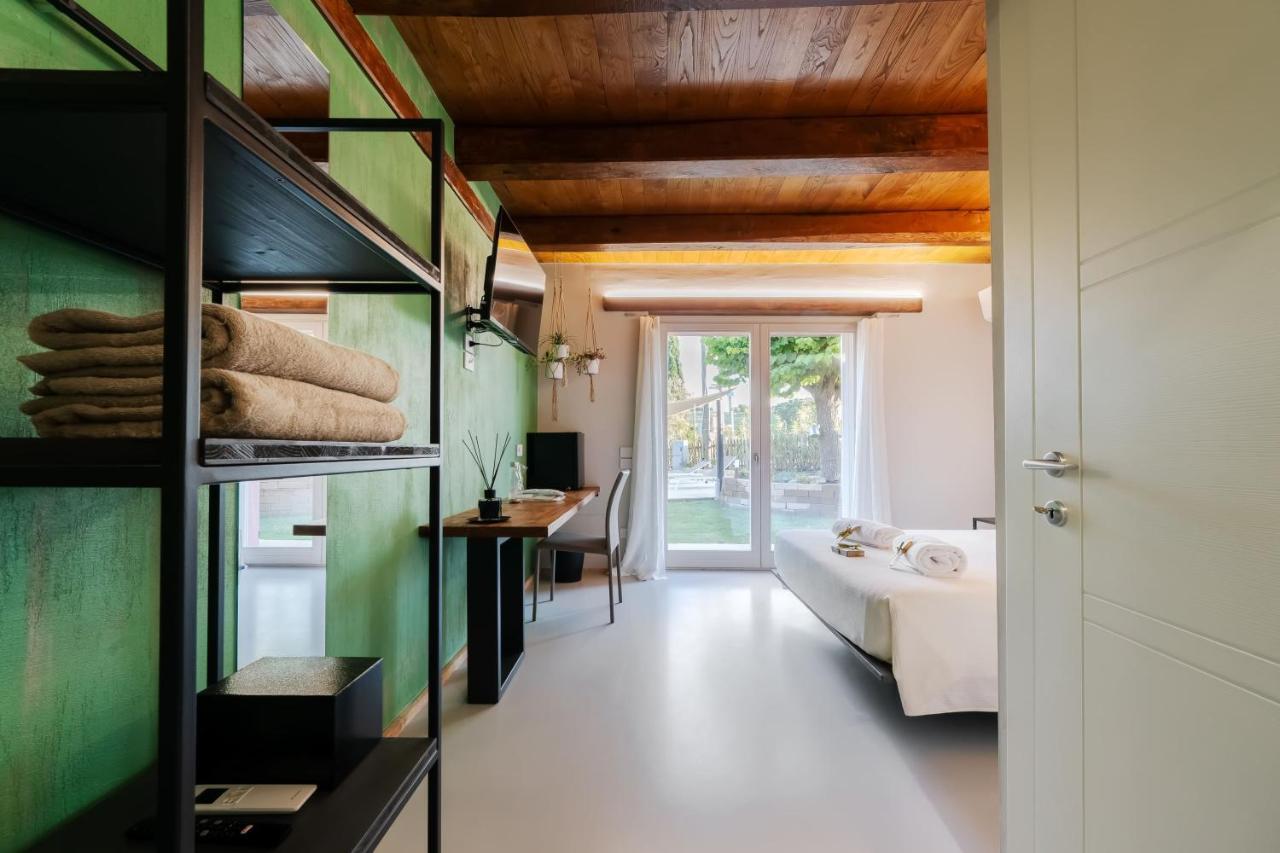 לידו די פרמו L'Organetto, Luxury B&B מראה חיצוני תמונה