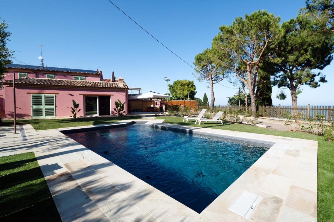 לידו די פרמו L'Organetto, Luxury B&B מראה חיצוני תמונה